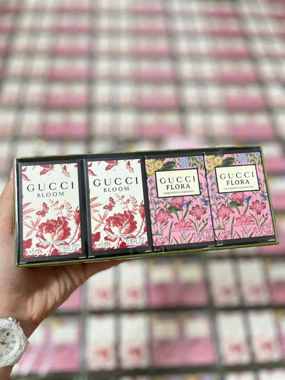 Bộ 4 Chai Nước Hoa Gucci Mini 5ml Cực Kỳ Sang Trọng