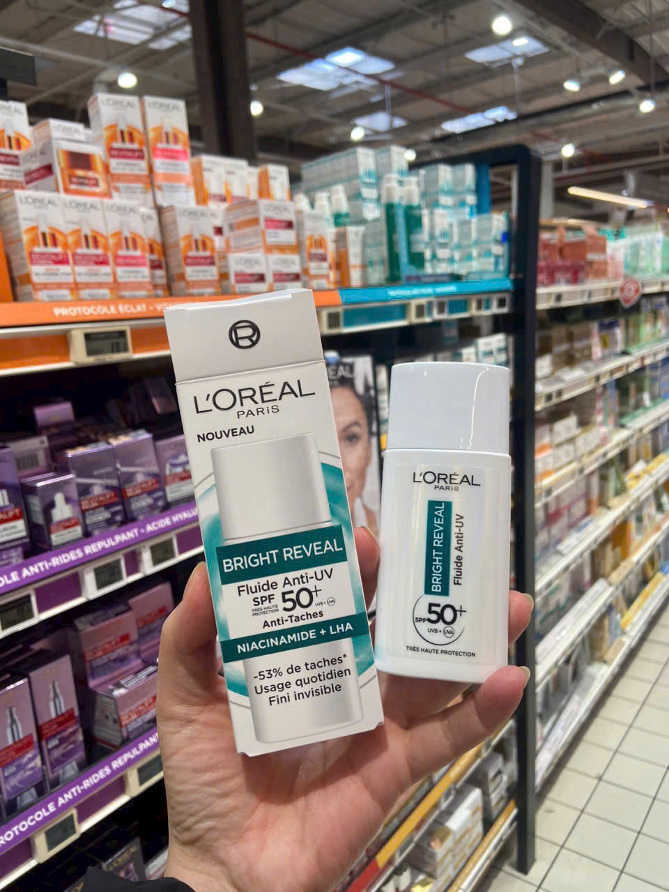 Kem Chống Nắng L'Oreal Bright Reveal